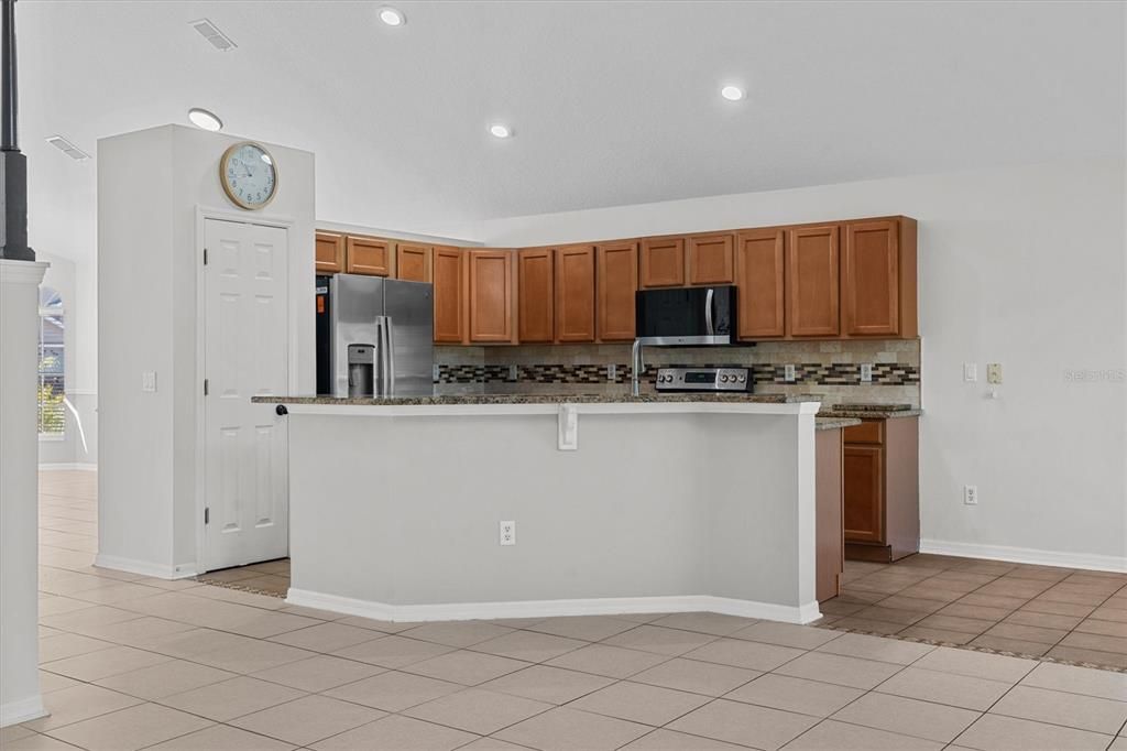 En Renta: $2,750 (4 camas, 2 baños, 2216 Pies cuadrados)