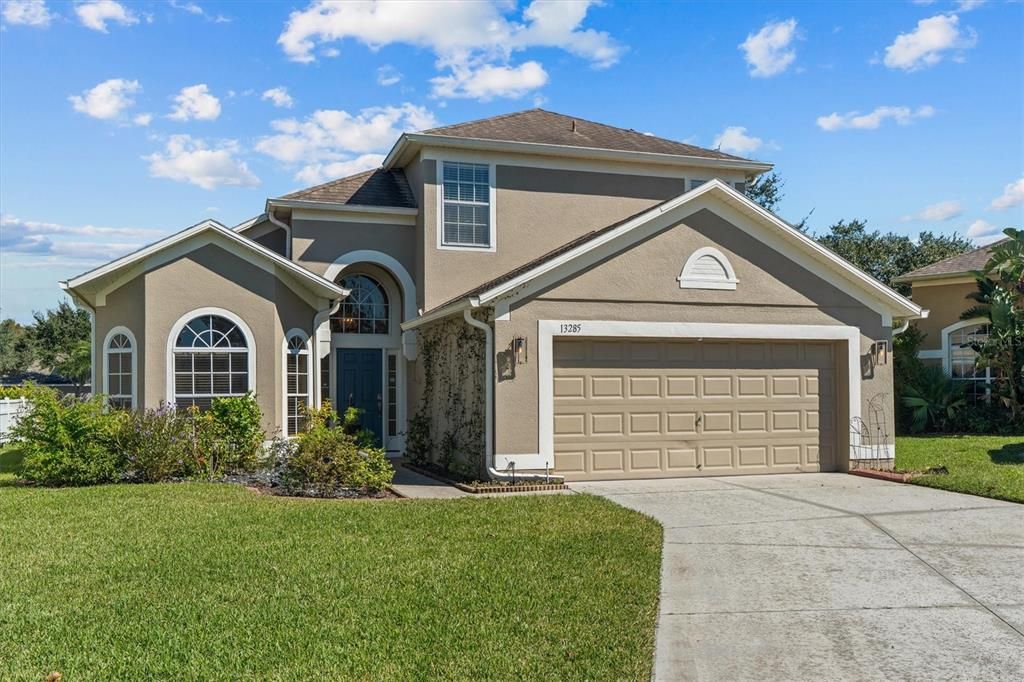 En Renta: $2,750 (4 camas, 2 baños, 2216 Pies cuadrados)