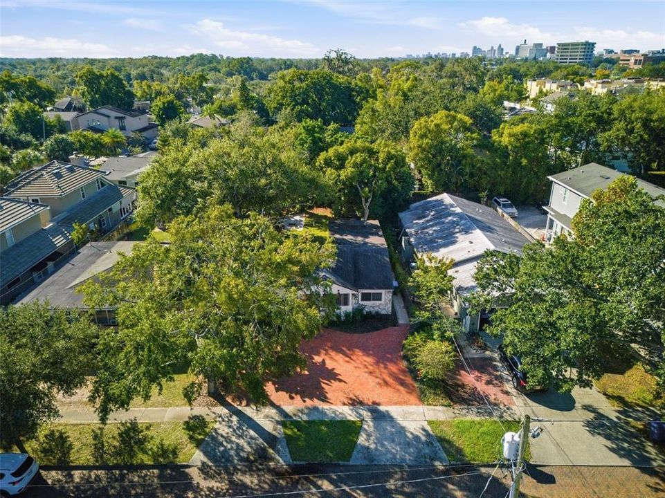 合同活跃: $575,000 (3 贝兹, 2 浴室, 1453 平方英尺)