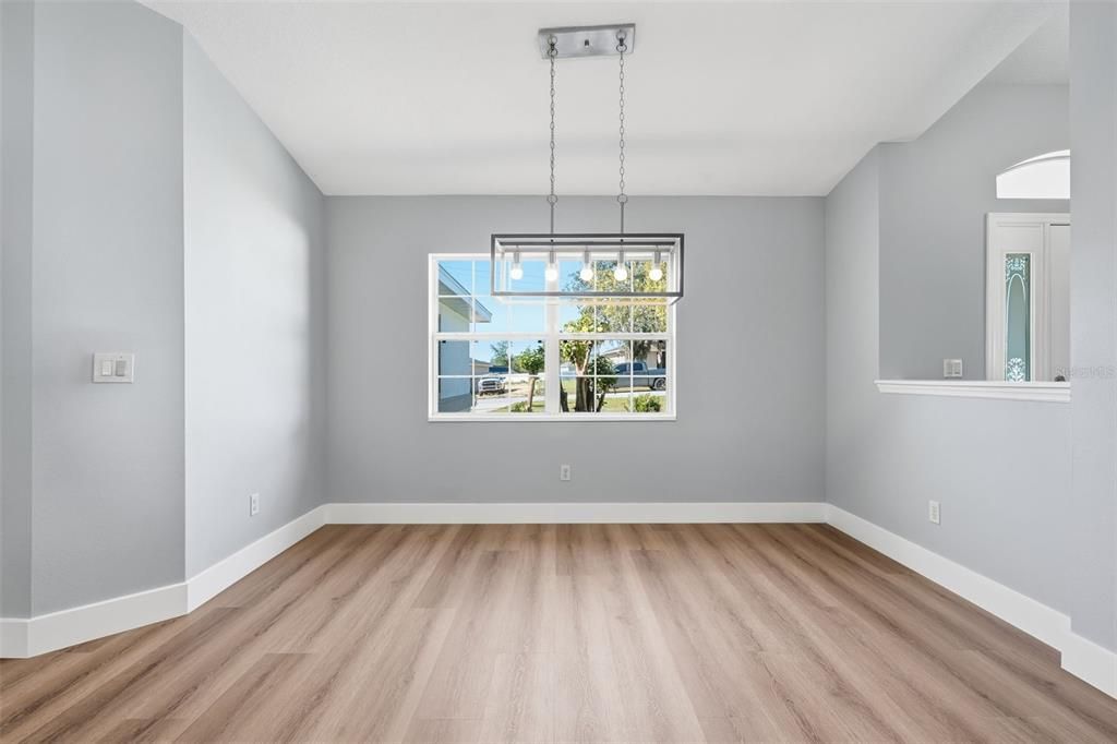 For Sale: $325,000 (3 beds, 2 baths, 1779 Square Feet)