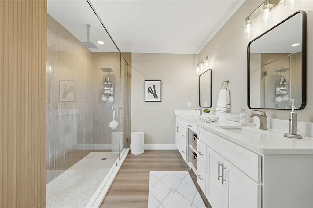 For Sale: $325,000 (3 beds, 2 baths, 1779 Square Feet)