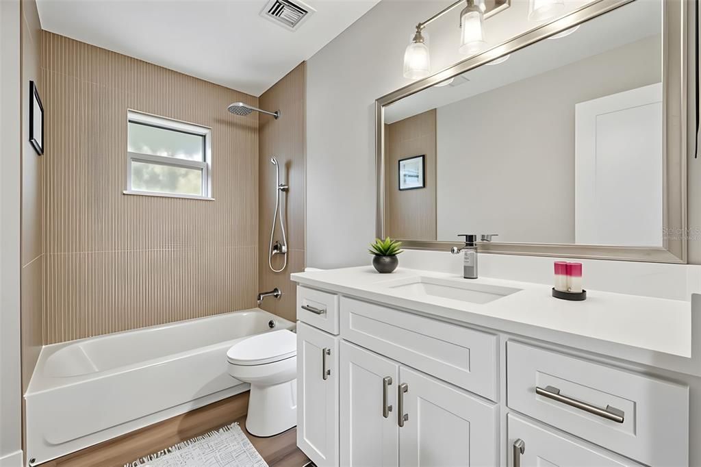 For Sale: $325,000 (3 beds, 2 baths, 1779 Square Feet)