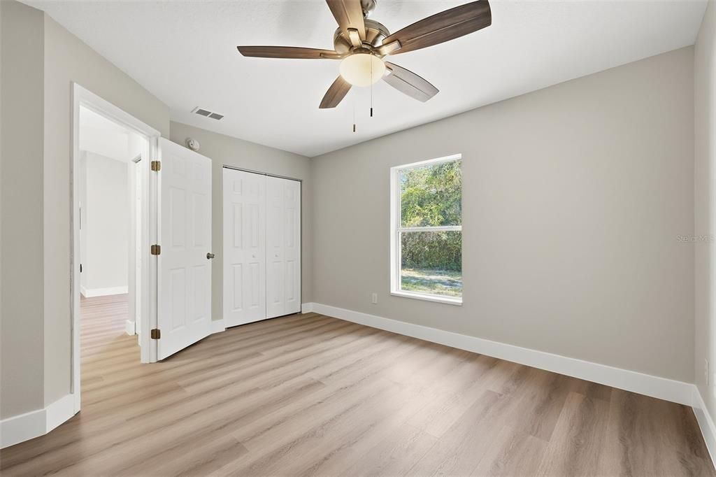 For Sale: $325,000 (3 beds, 2 baths, 1779 Square Feet)