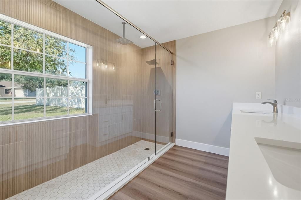 For Sale: $325,000 (3 beds, 2 baths, 1779 Square Feet)