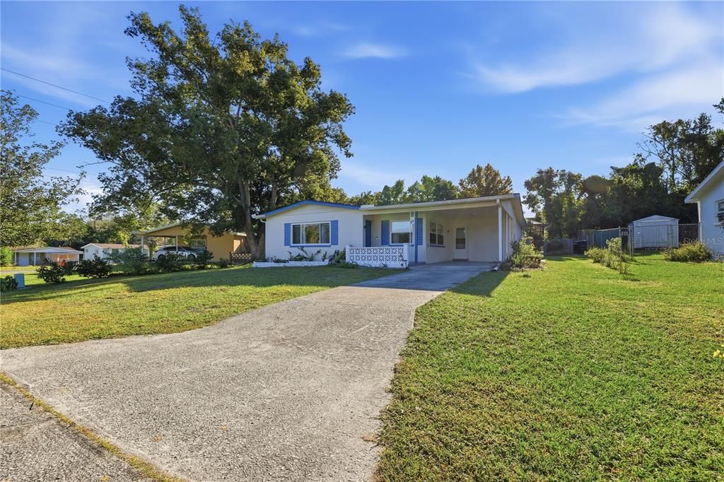 Active With Contract: $159,000 (2 beds, 1 baths, 832 Square Feet)