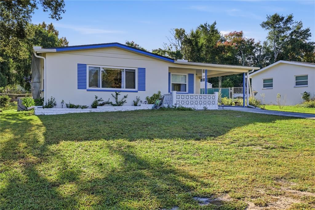 Active With Contract: $159,000 (2 beds, 1 baths, 832 Square Feet)