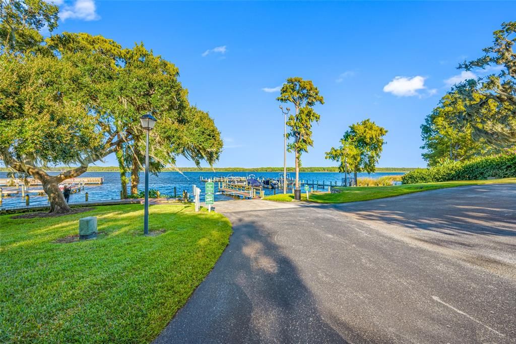 Active With Contract: $699,000 (4 beds, 3 baths, 2786 Square Feet)