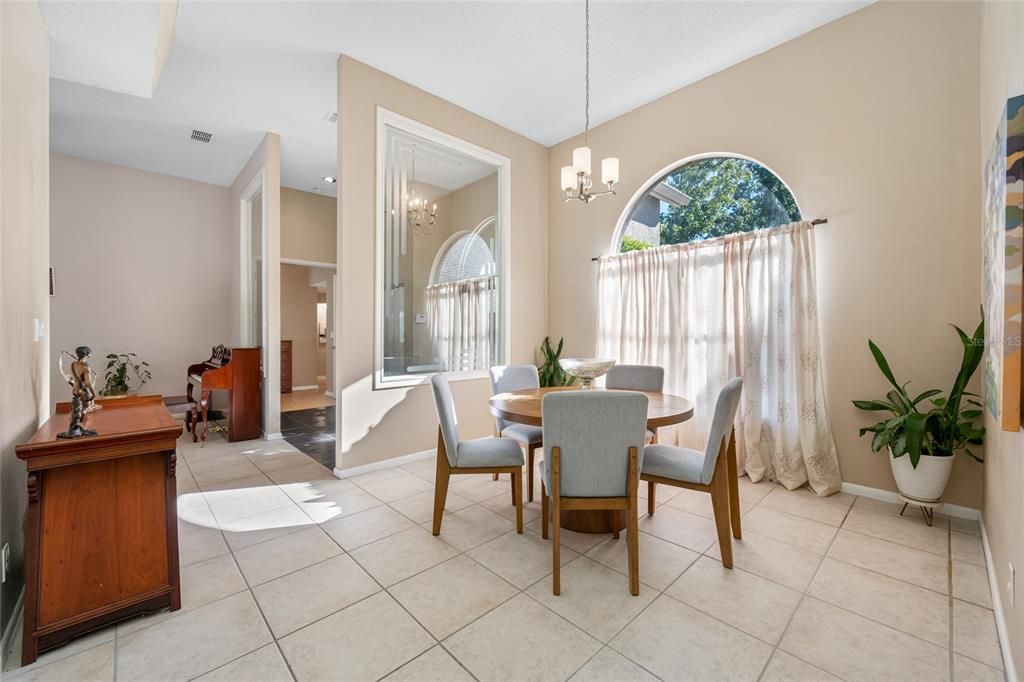 Active With Contract: $699,000 (4 beds, 3 baths, 2786 Square Feet)