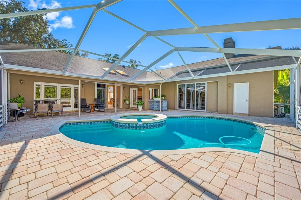 Active With Contract: $699,000 (4 beds, 3 baths, 2786 Square Feet)