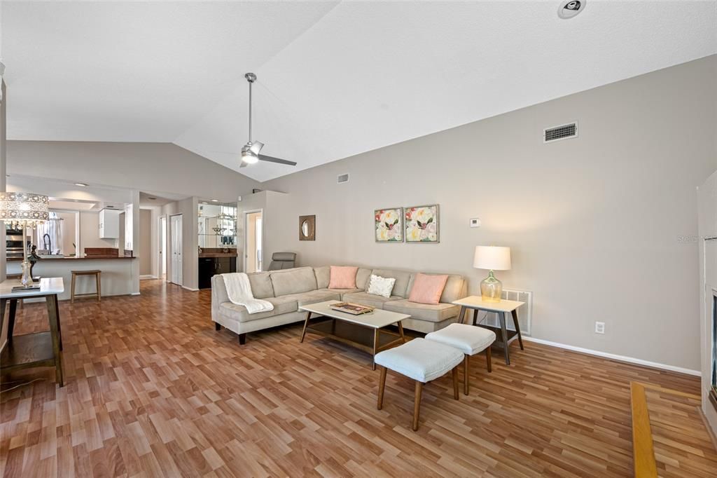 Active With Contract: $699,000 (4 beds, 3 baths, 2786 Square Feet)