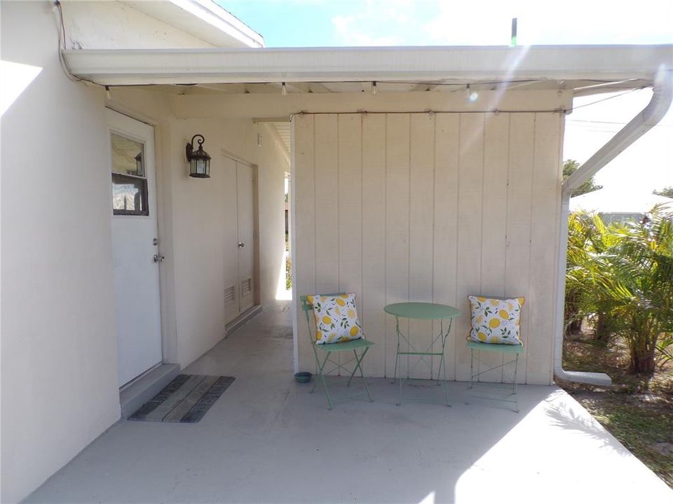 Под контрактом: $1,500 (2 спален, 1 ванн, 953 Квадратных фут)