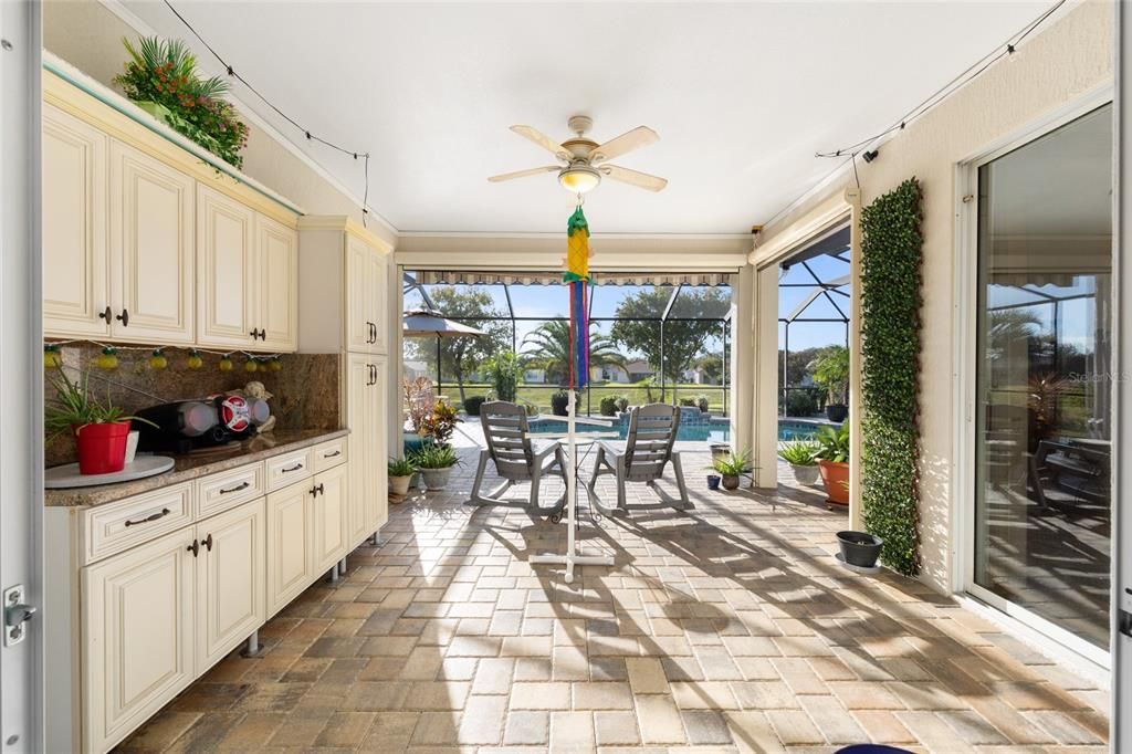 待售: $449,000 (3 贝兹, 2 浴室, 2295 平方英尺)