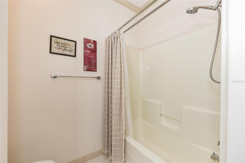 待售: $449,000 (3 贝兹, 2 浴室, 2295 平方英尺)