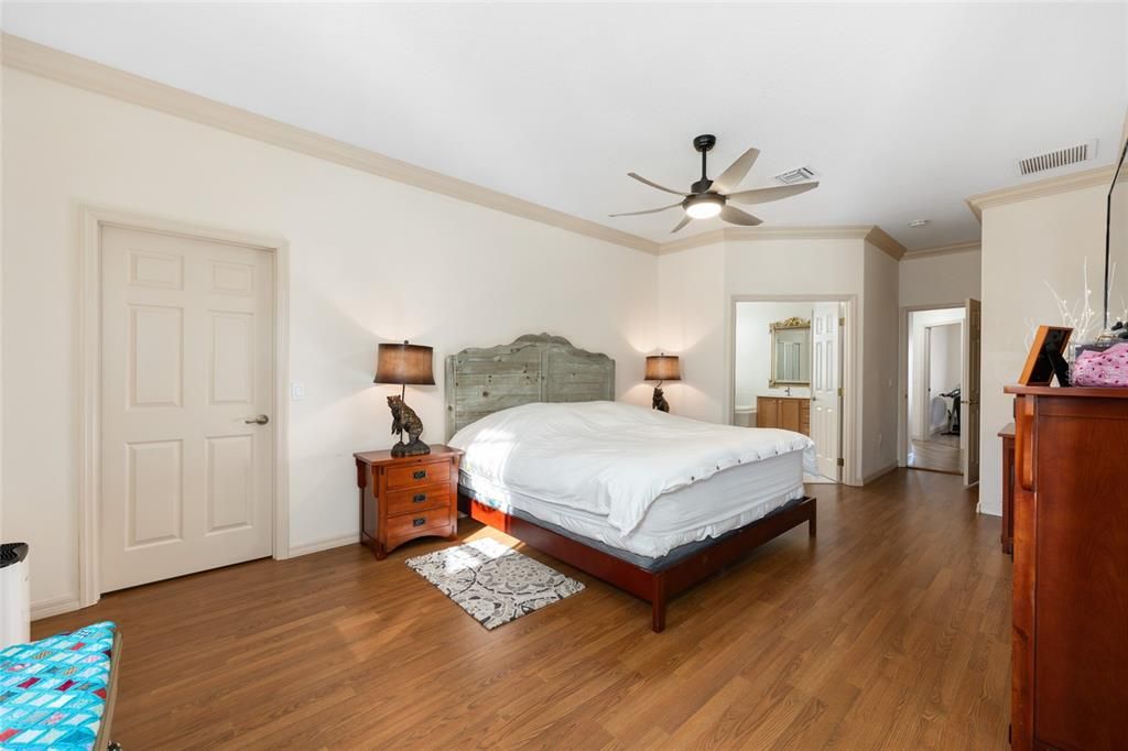 待售: $449,000 (3 贝兹, 2 浴室, 2295 平方英尺)