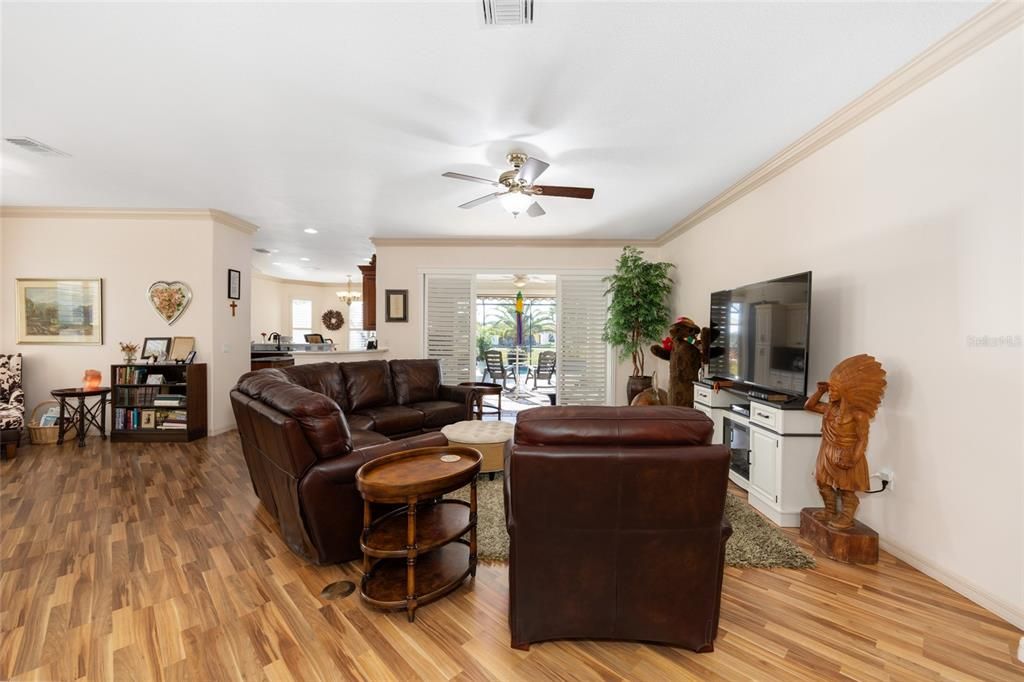 待售: $449,000 (3 贝兹, 2 浴室, 2295 平方英尺)