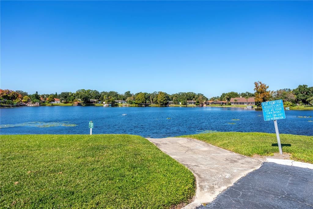 For Sale: $145,000 (2 beds, 2 baths, 897 Square Feet)