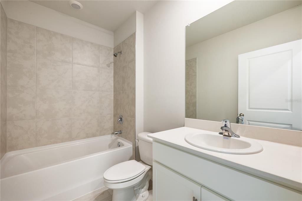 For Sale: $339,990 (5 beds, 3 baths, 2077 Square Feet)