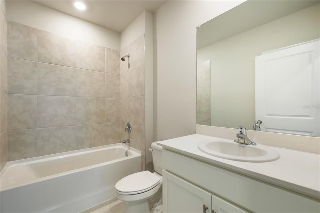 For Sale: $339,990 (5 beds, 3 baths, 2077 Square Feet)