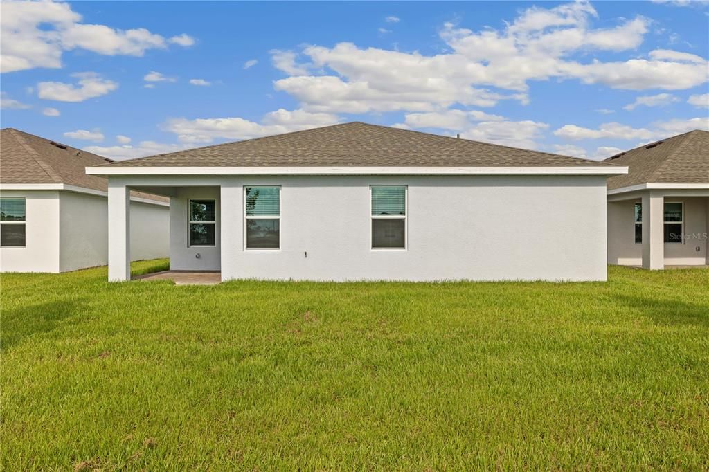 For Sale: $339,990 (5 beds, 3 baths, 2077 Square Feet)