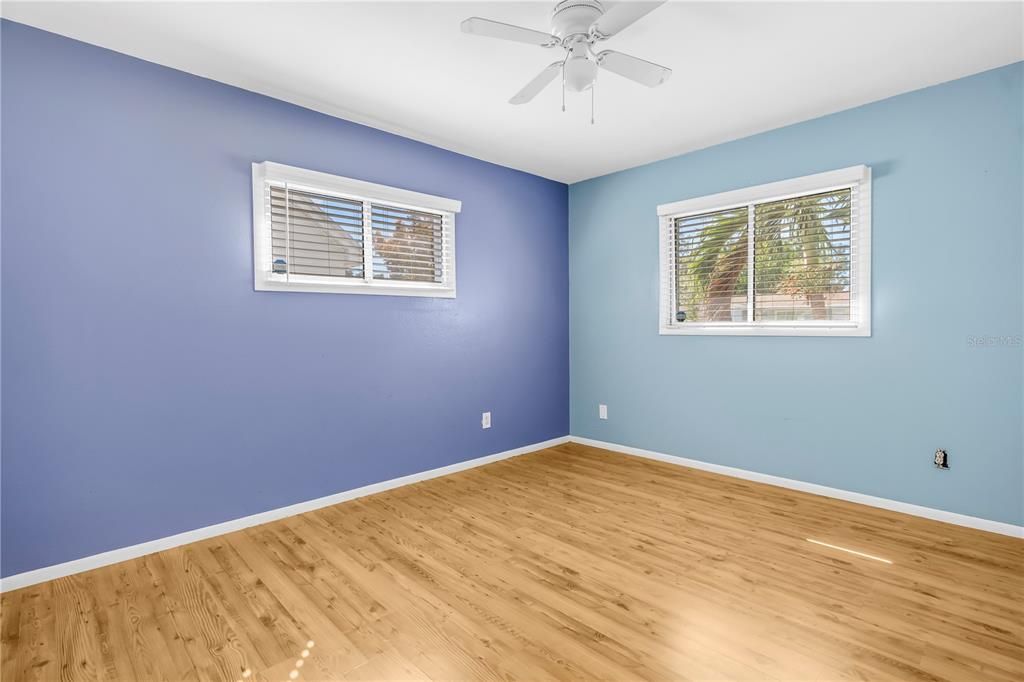 For Rent: $3,200 (4 beds, 2 baths, 1484 Square Feet)