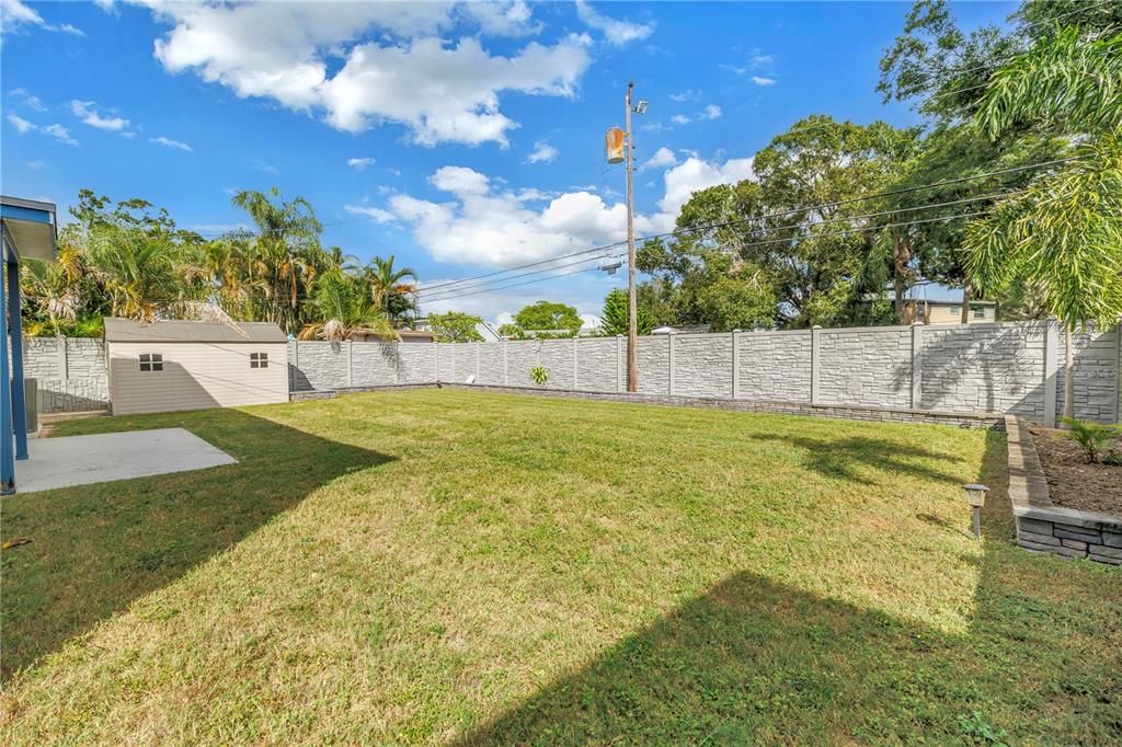 For Rent: $3,200 (4 beds, 2 baths, 1484 Square Feet)