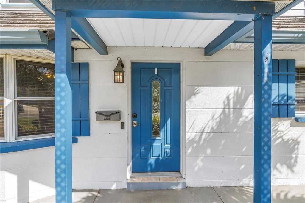 For Rent: $3,200 (4 beds, 2 baths, 1484 Square Feet)