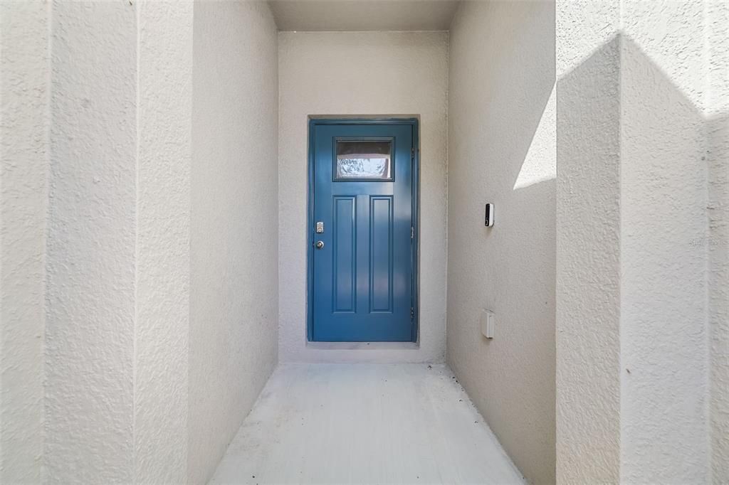 For Rent: $2,195 (3 beds, 2 baths, 1796 Square Feet)