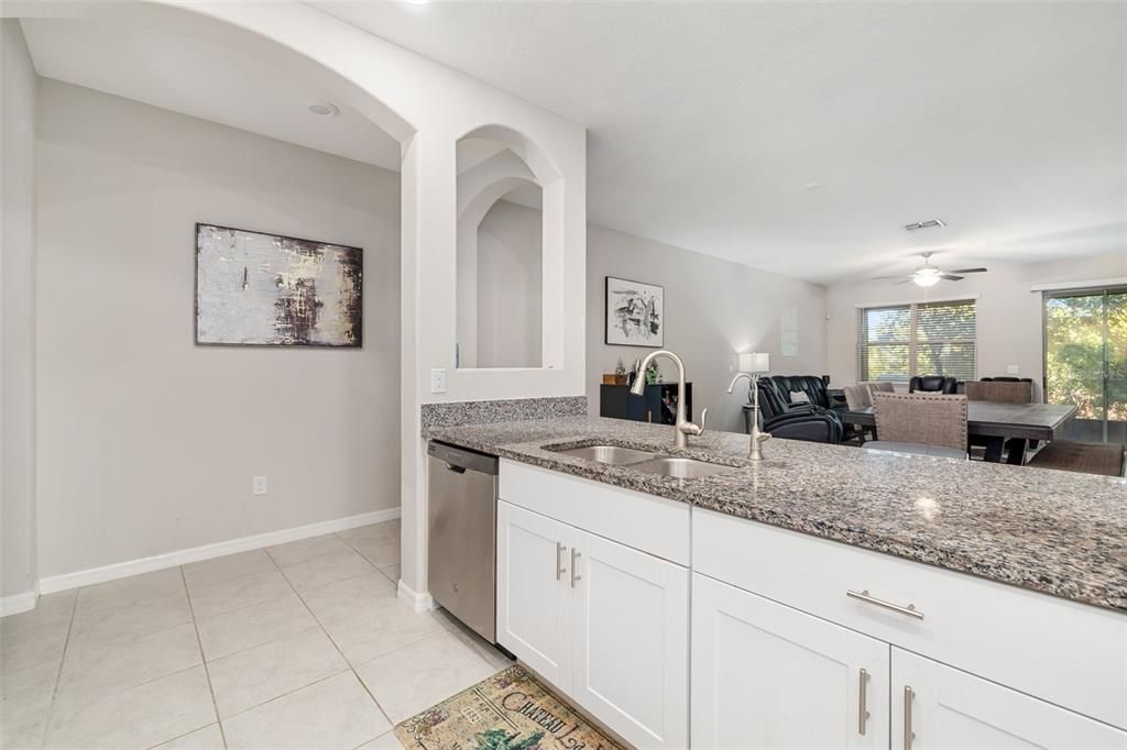 For Rent: $2,195 (3 beds, 2 baths, 1796 Square Feet)