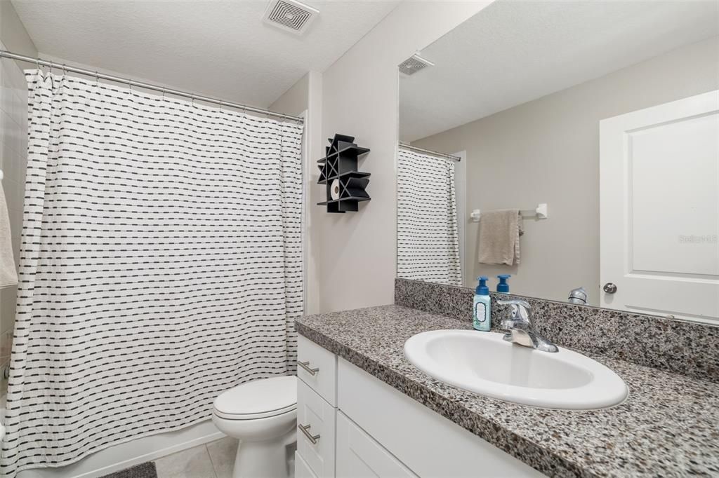 For Rent: $2,195 (3 beds, 2 baths, 1796 Square Feet)