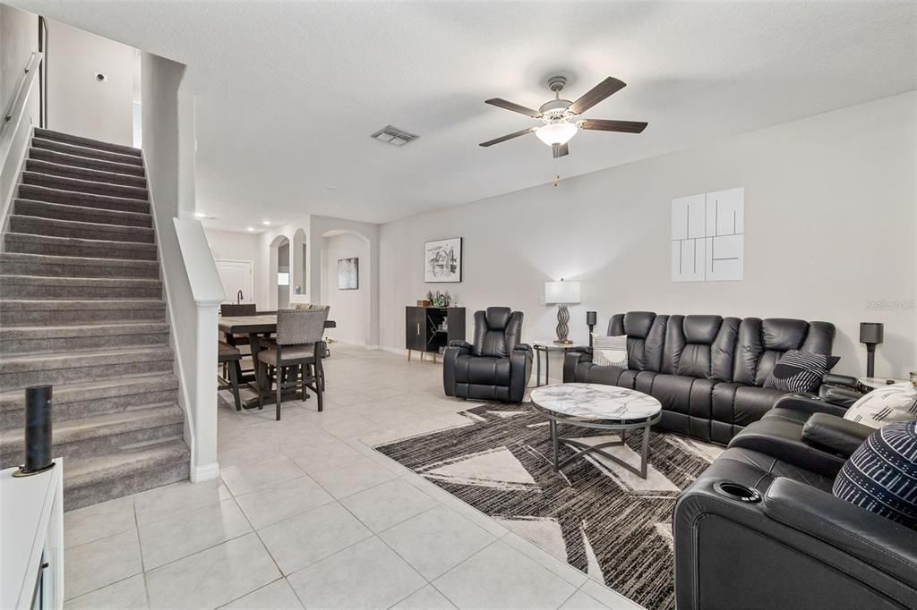 For Rent: $2,195 (3 beds, 2 baths, 1796 Square Feet)