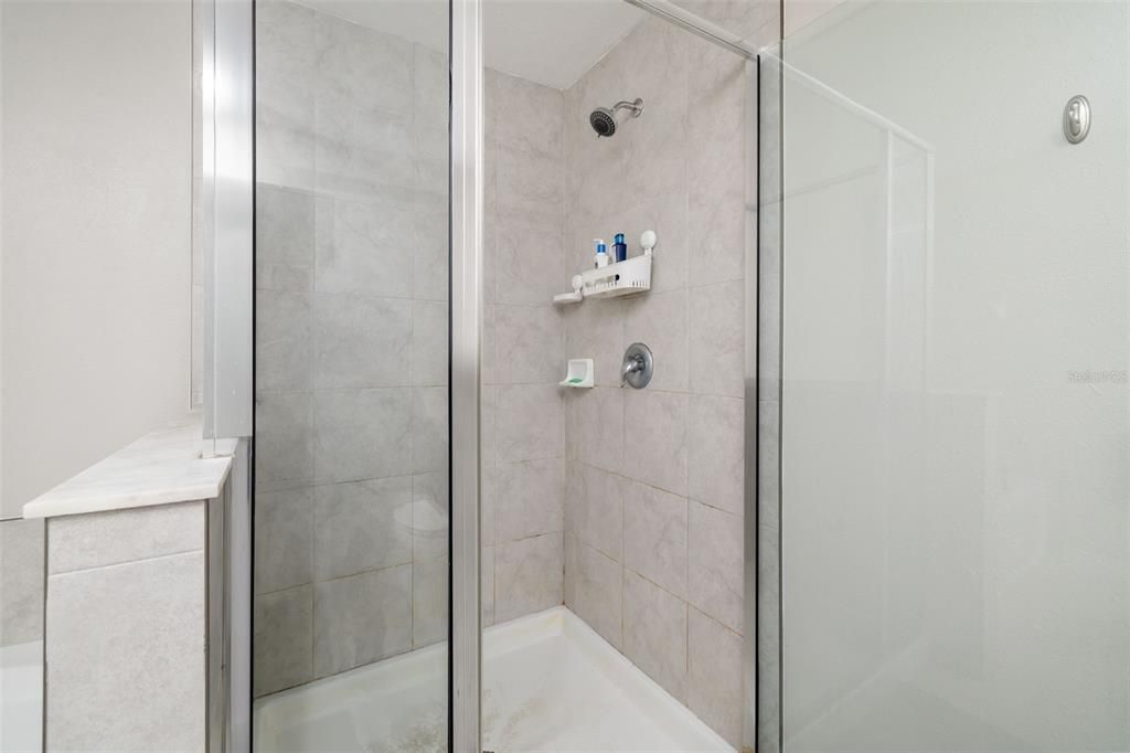 For Rent: $2,195 (3 beds, 2 baths, 1796 Square Feet)