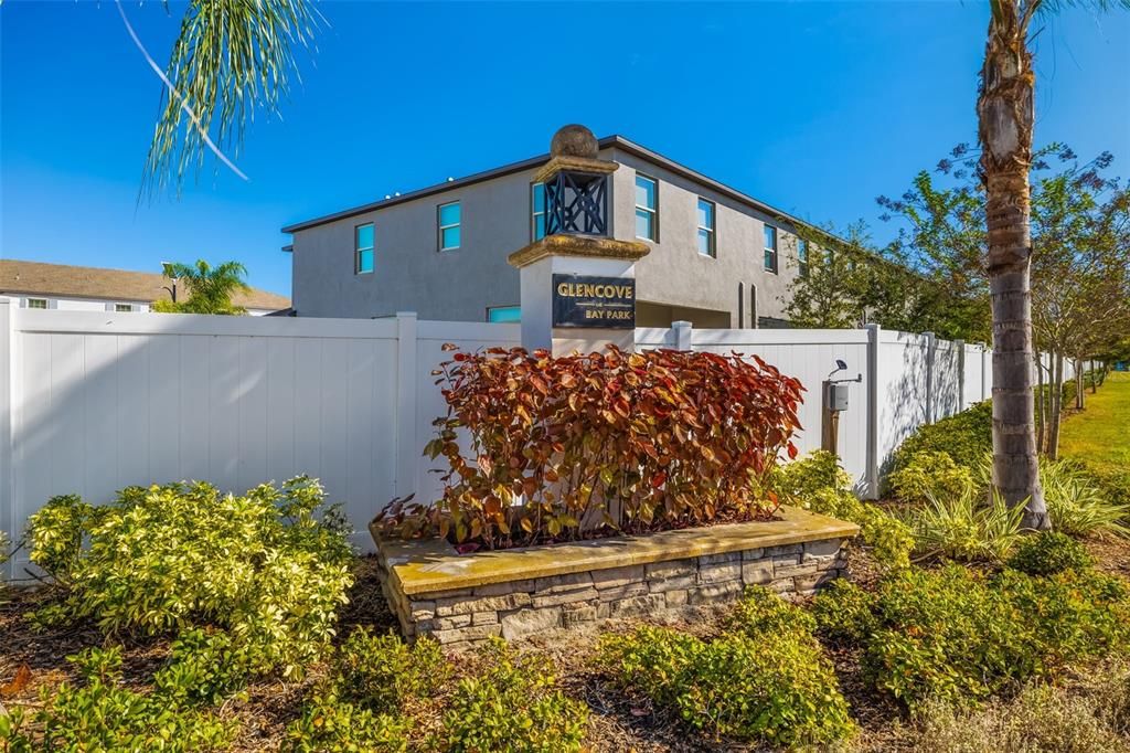 For Rent: $2,195 (3 beds, 2 baths, 1796 Square Feet)