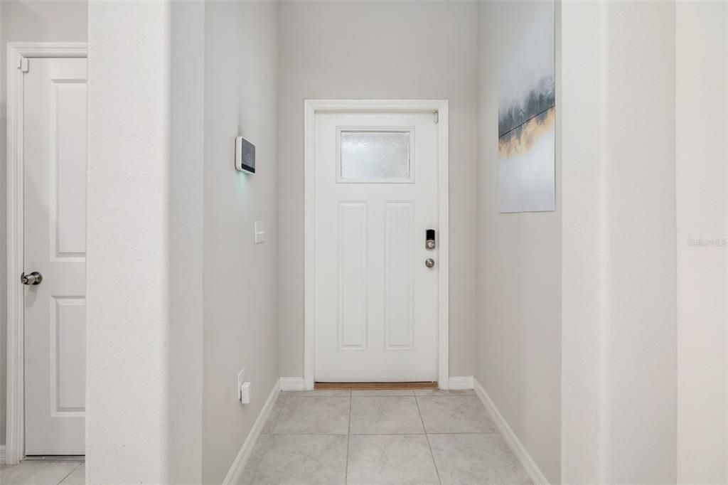 For Rent: $2,195 (3 beds, 2 baths, 1796 Square Feet)