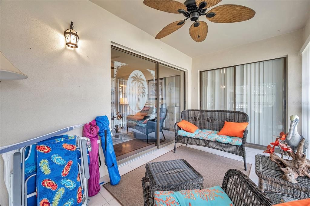 待售: $179,000 (2 贝兹, 2 浴室, 1035 平方英尺)