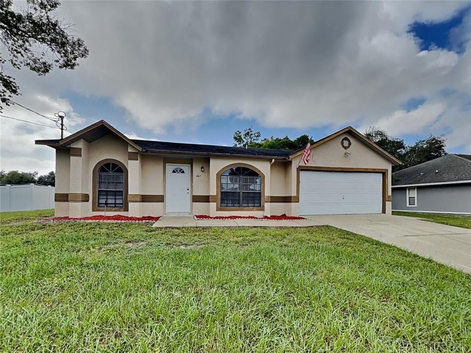 Recientemente alquilado: $1,819 (3 camas, 2 baños, 1212 Pies cuadrados)