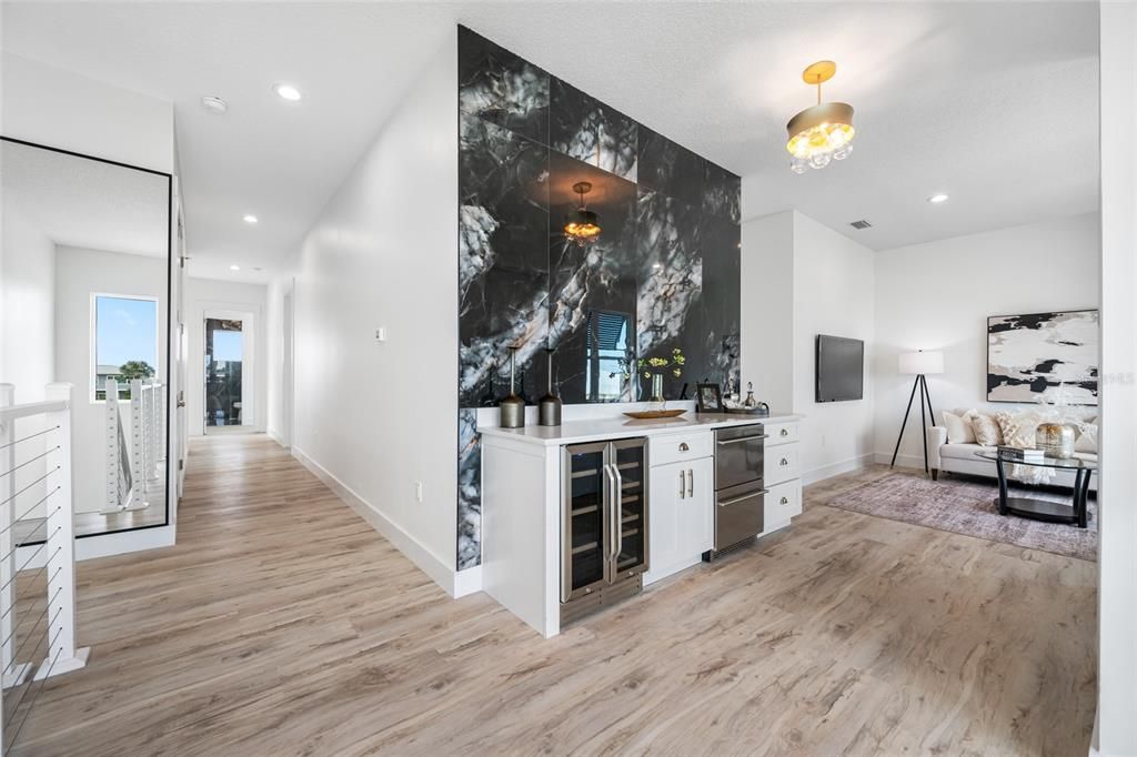 En Venta: $3,699,000 (6 camas, 5 baños, 4848 Pies cuadrados)