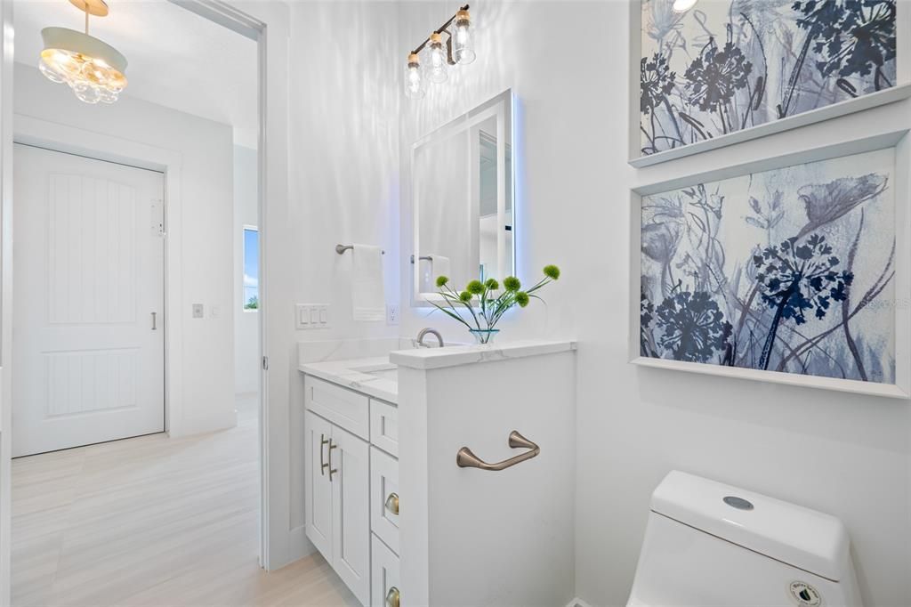 En Venta: $3,699,000 (6 camas, 5 baños, 4848 Pies cuadrados)