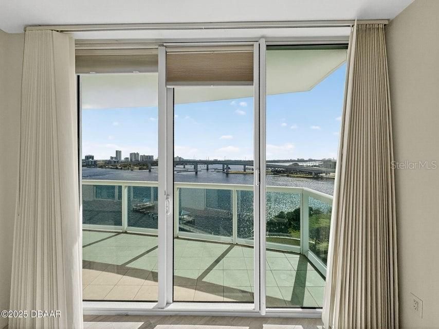 Active With Contract: $349,900 (2 beds, 2 baths, 1843 Square Feet)