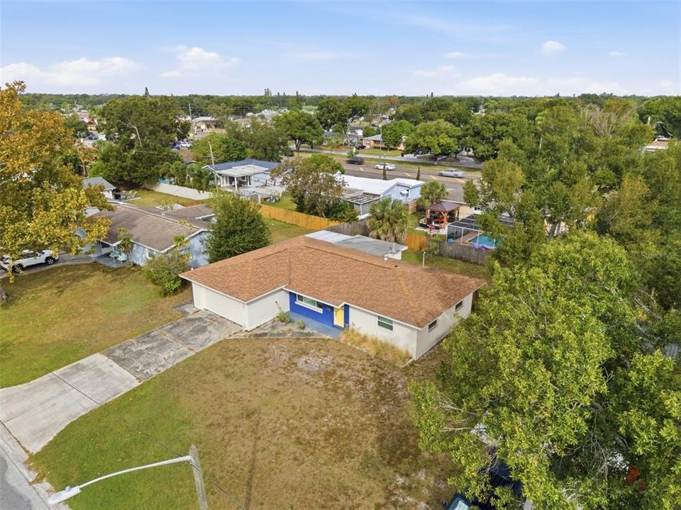 Active With Contract: $385,000 (3 beds, 2 baths, 1396 Square Feet)