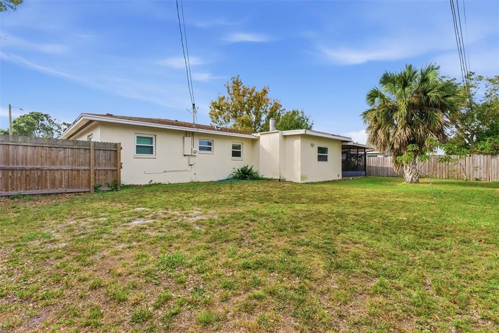 Active With Contract: $385,000 (3 beds, 2 baths, 1396 Square Feet)