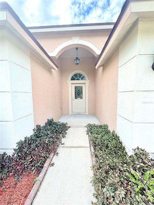 出租: $2,200 (3 贝兹, 2 浴室, 1742 平方英尺)