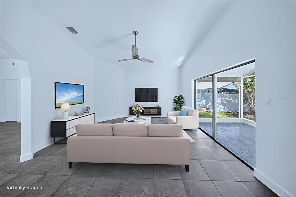 待售: $424,990 (3 贝兹, 2 浴室, 1627 平方英尺)