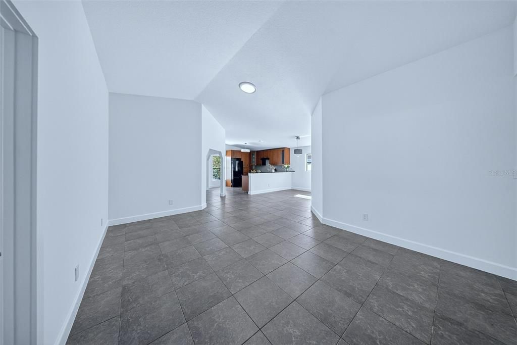 待售: $424,990 (3 贝兹, 2 浴室, 1627 平方英尺)