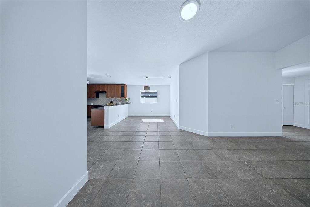 待售: $424,990 (3 贝兹, 2 浴室, 1627 平方英尺)