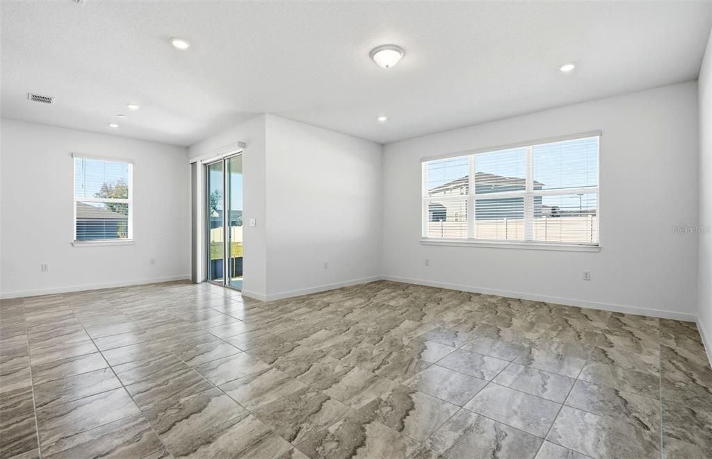 For Sale: $353,070 (4 beds, 2 baths, 1850 Square Feet)