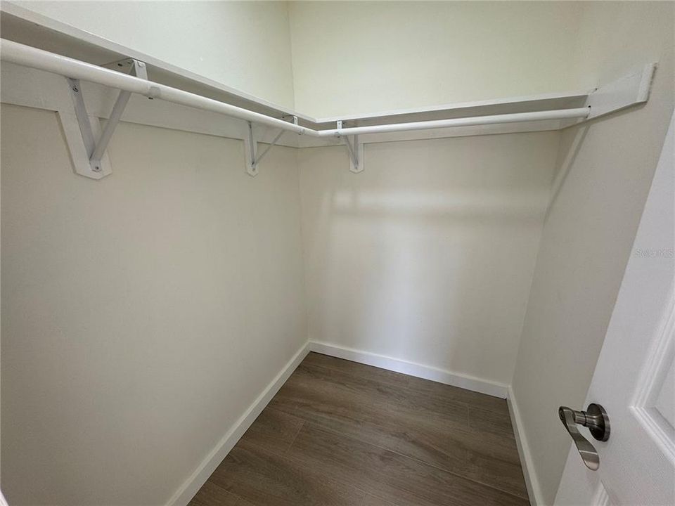 На продажу: $199,000 (2 спален, 2 ванн, 945 Квадратных фут)