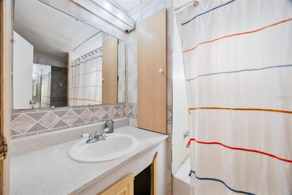 En Venta: $199,900 (2 camas, 1 baños, 924 Pies cuadrados)