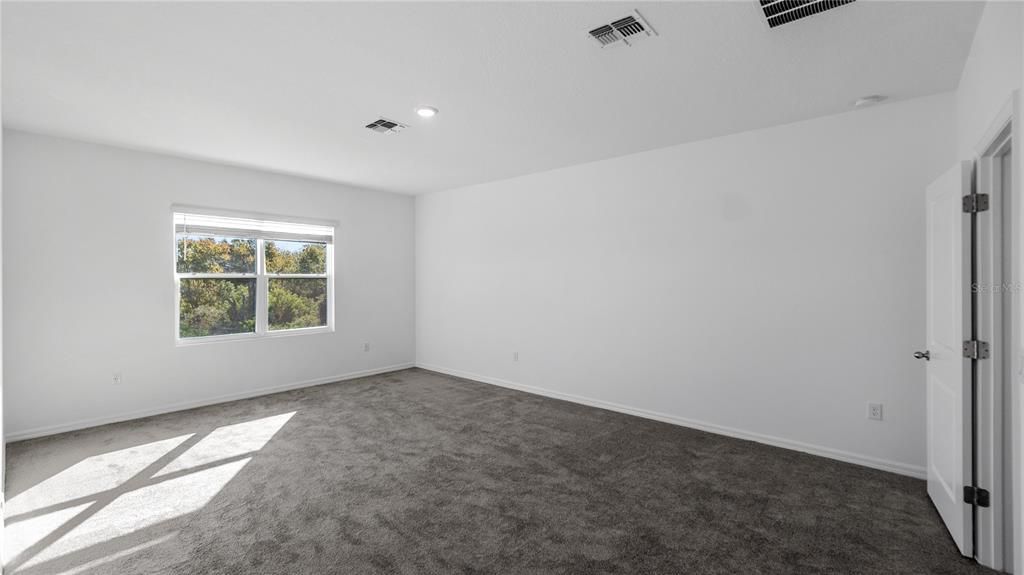 For Sale: $469,000 (5 beds, 4 baths, 3126 Square Feet)