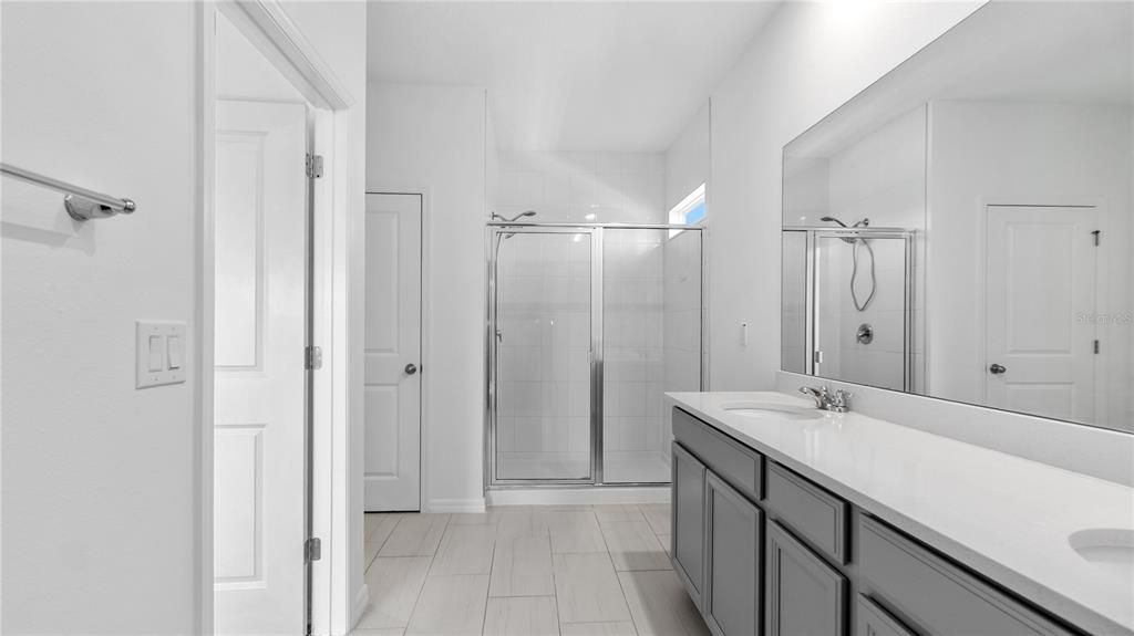 For Sale: $469,000 (5 beds, 4 baths, 3126 Square Feet)