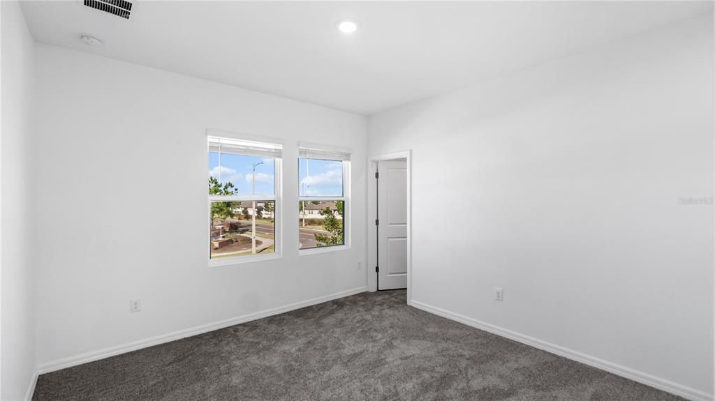 For Sale: $469,000 (5 beds, 4 baths, 3126 Square Feet)